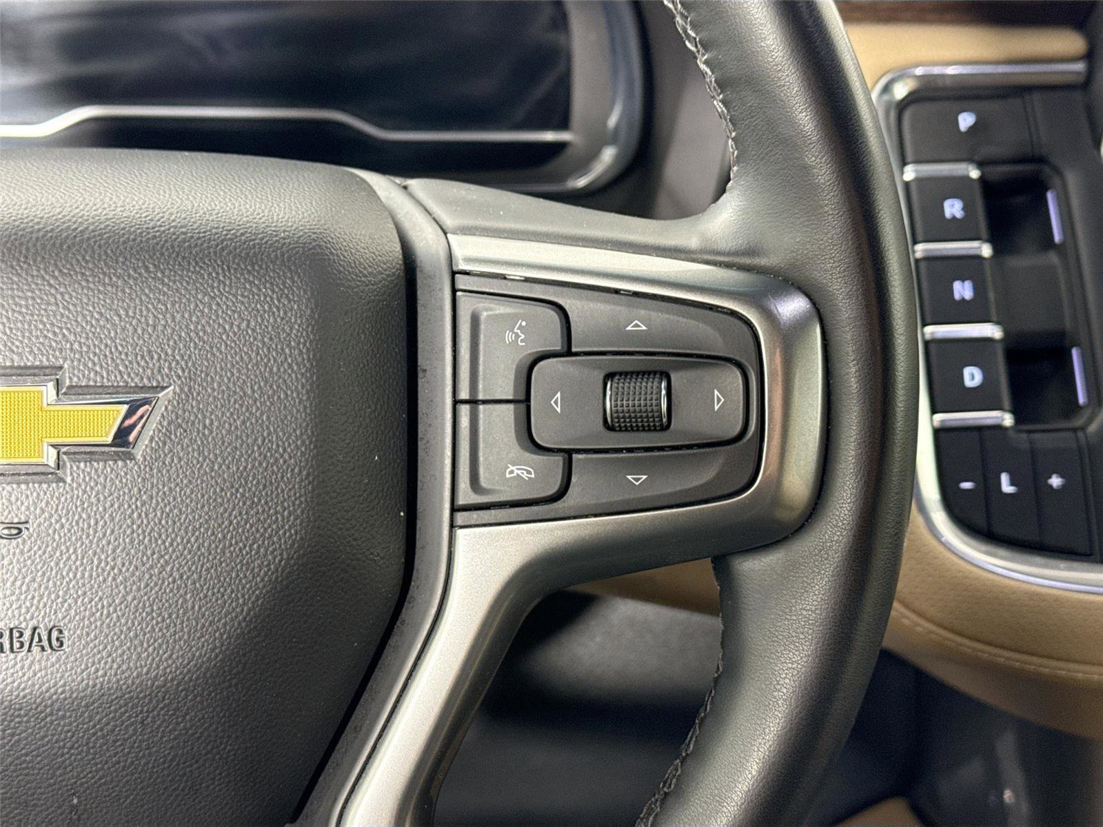 Used 2024 Chevrolet Suburban Premier RWD image 20