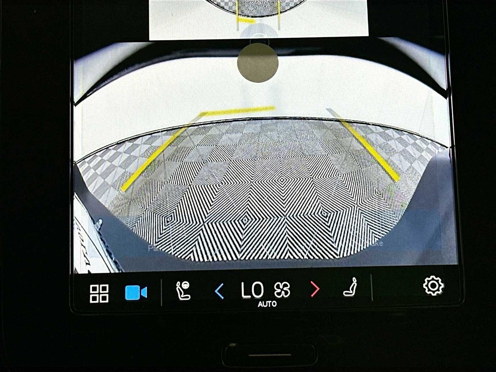 Used 2025 Volvo XC40 B5 Plus w/ Protection Package Premier image 12