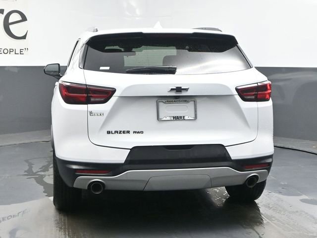 New 2025 Chevrolet Blazer LT w/ Midnight/Sport Edition image 13
