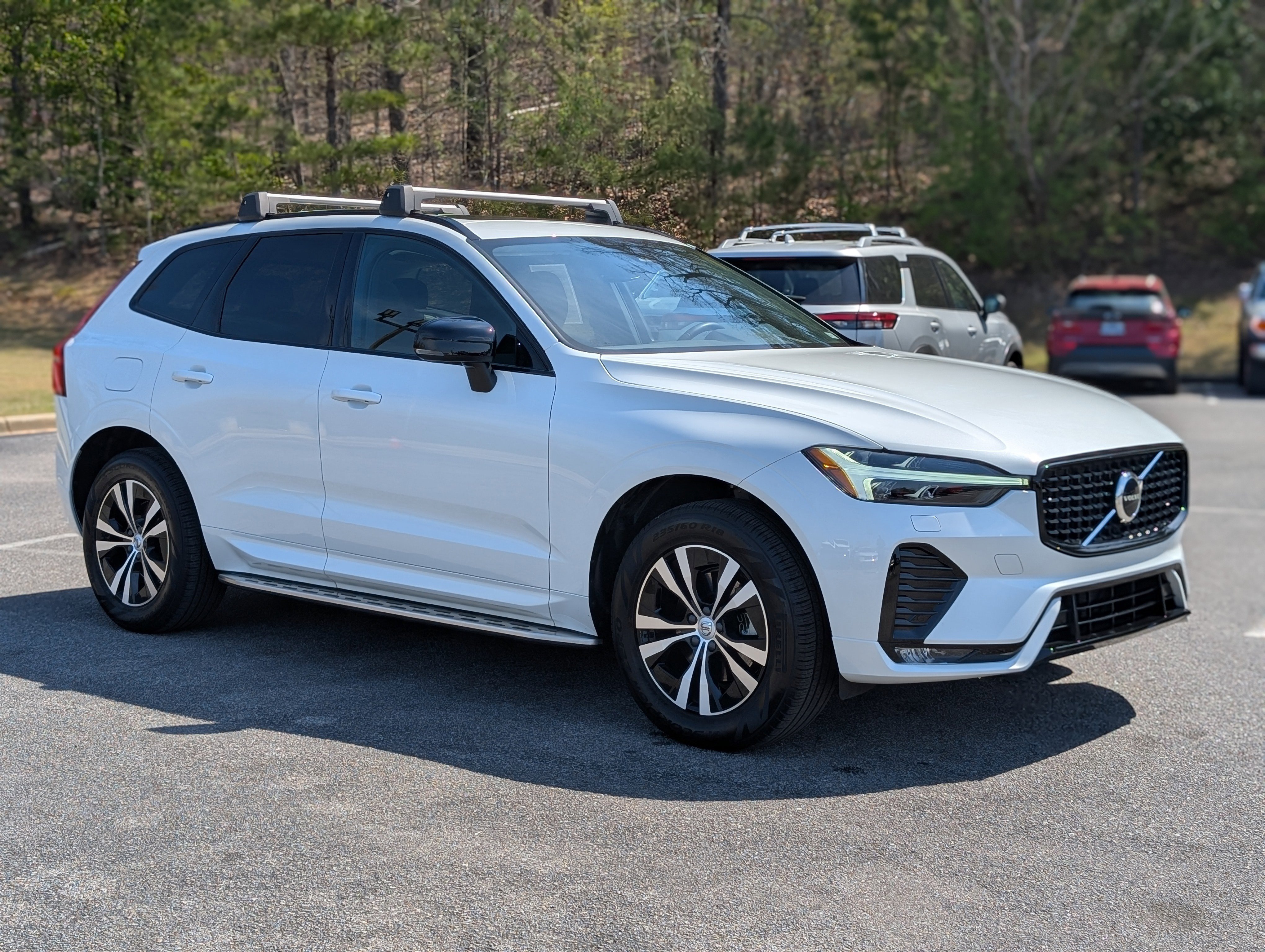 Used 2024 Volvo XC60 B5 Core image 11