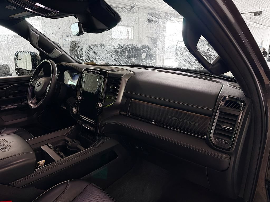 Used 2022 RAM 1500 Limited w/ Body-Colour Bumper Group AWD/4WD image 12