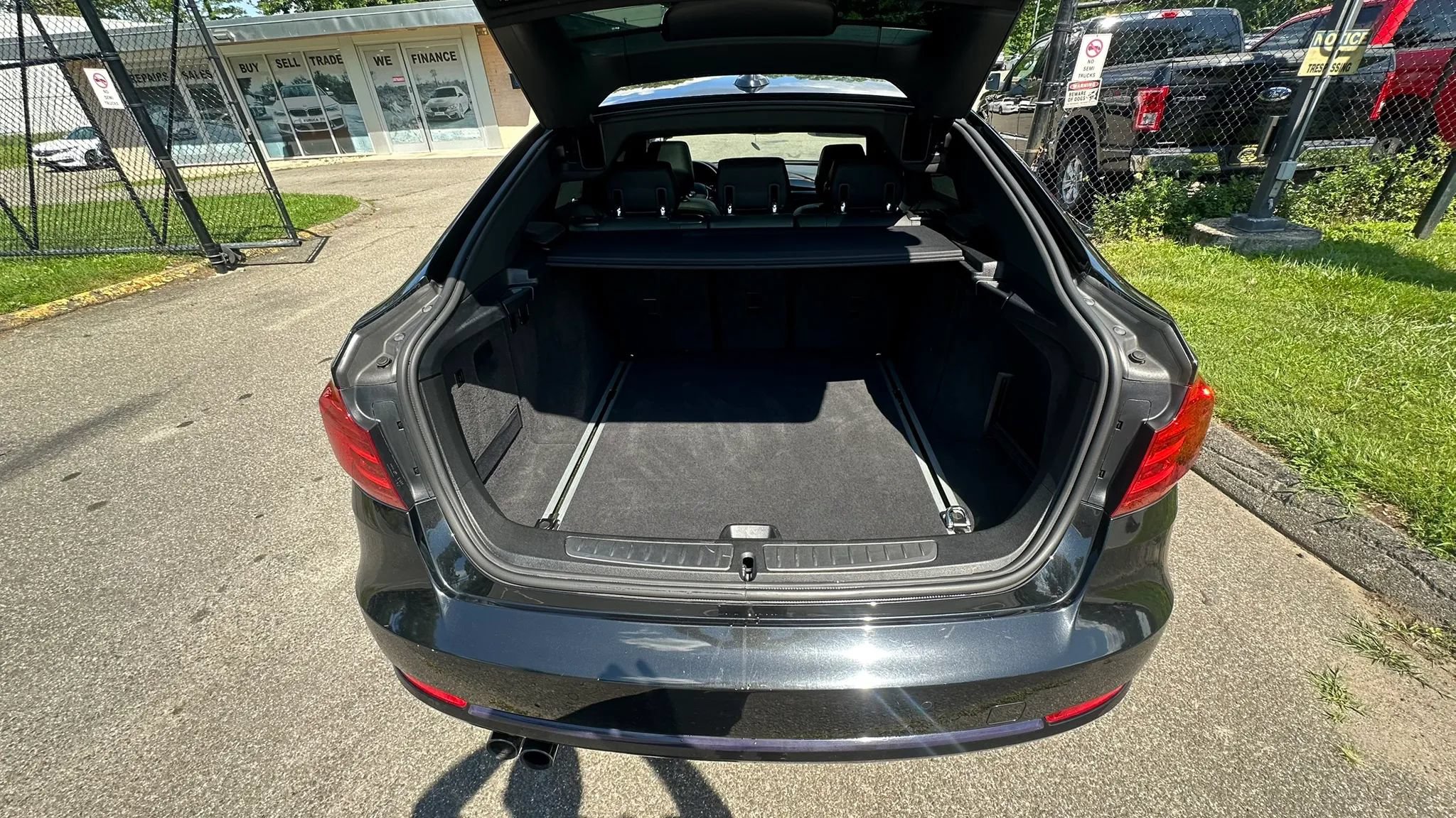 Used 2016 BMW 328i Gran Turismo xDrive AWD/4WD image 9