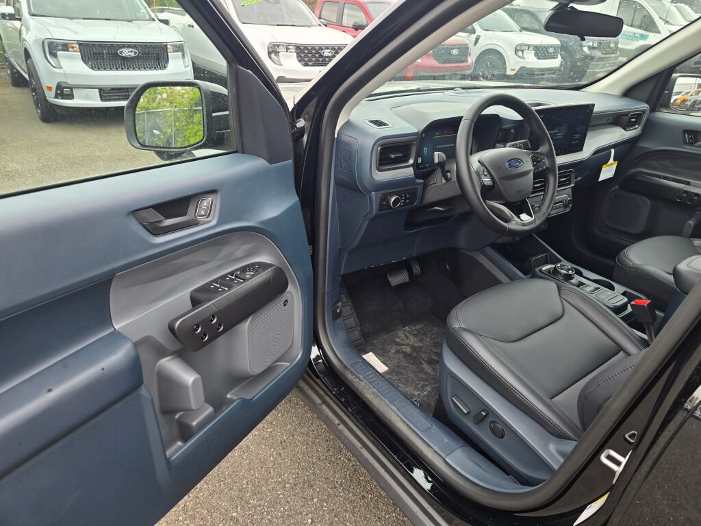 New 2026 Ford Maverick Lariat w/ Black Appearance Package AWD/4WD image 17