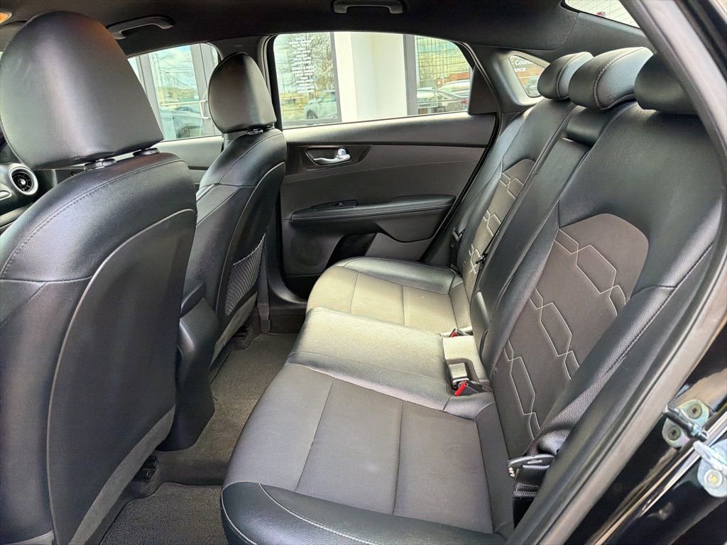 Certified 2023 Kia Forte GT-Line image 19