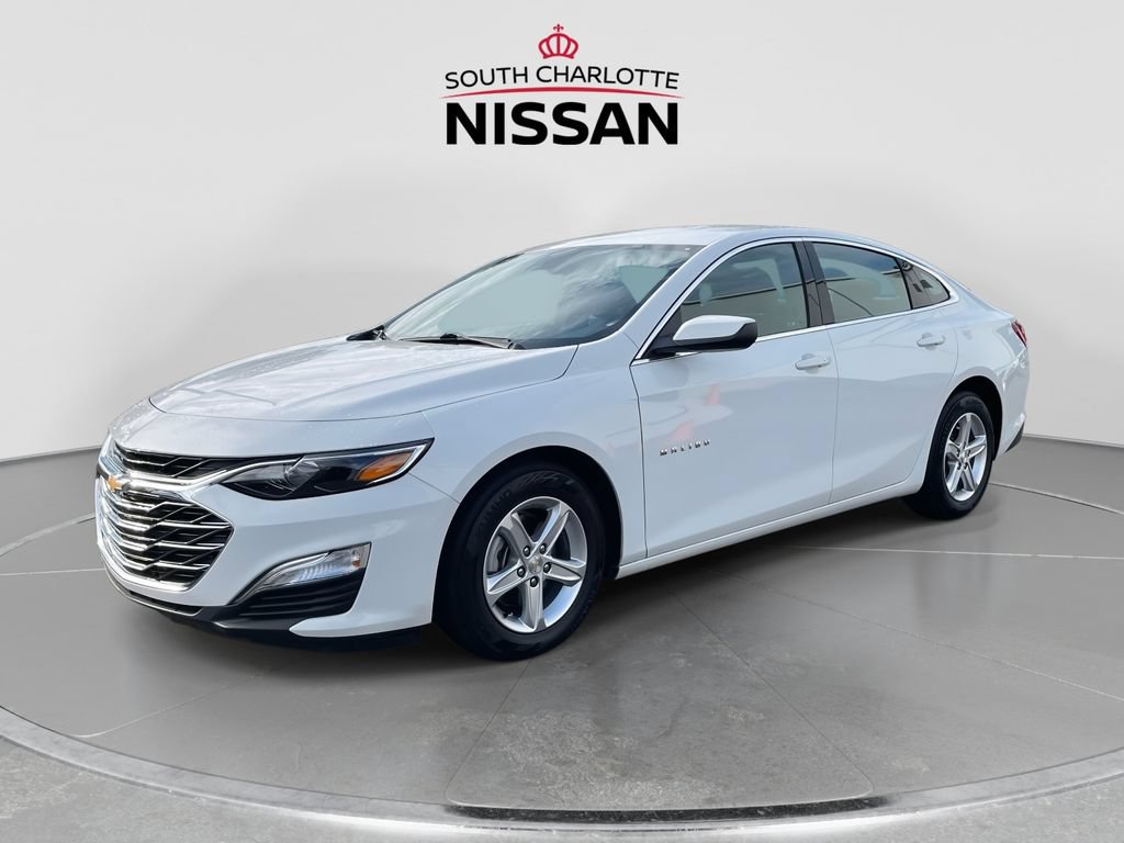 Used 2023 Chevrolet Malibu LS w/ Driver Confidence Package FWD image 3