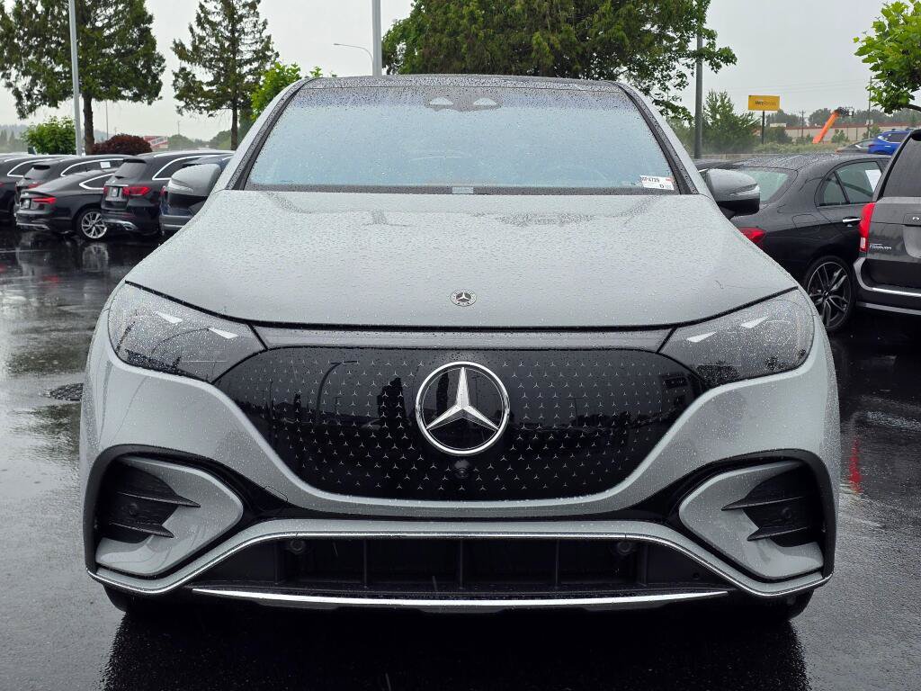Used 2023 Mercedes-Benz EQE 350+ 4MATIC SUV image 9