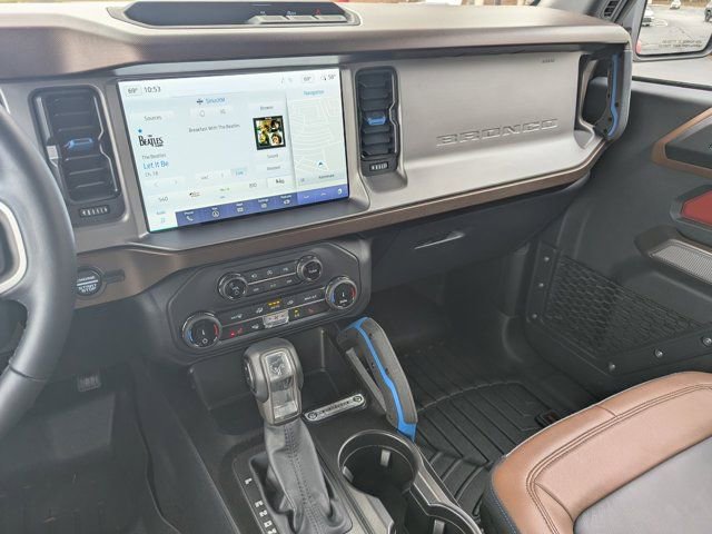 Used 2022 Ford Bronco Outer Banks image 21