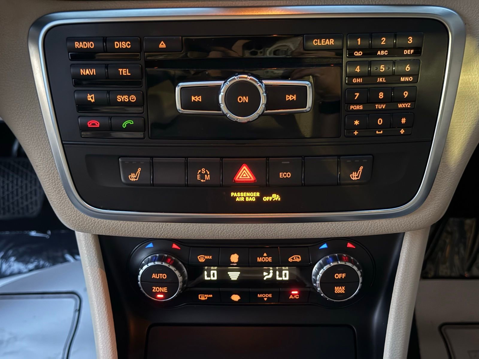 Used 2014 Mercedes-Benz CLA 250 4MATIC image 21