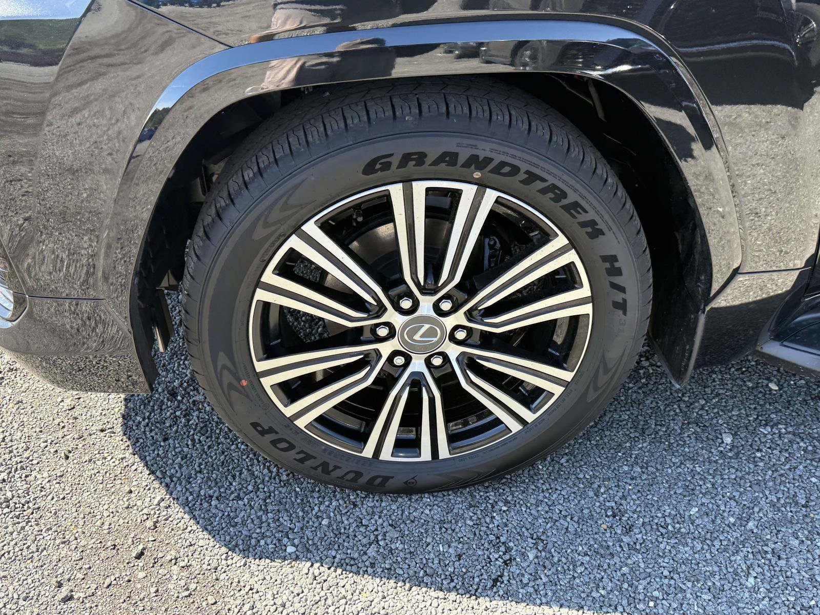 New 2026 Lexus LX 600 4WD w/ Appearance Package image 7