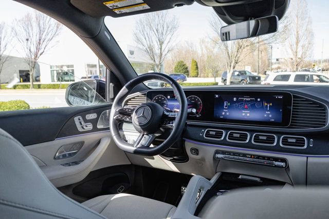Certified 2025 Mercedes-Benz GLS 450 4MATIC image 21