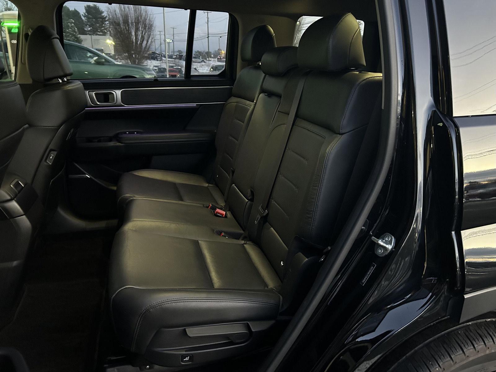 Used 2024 Hyundai Santa Fe Limited image 15