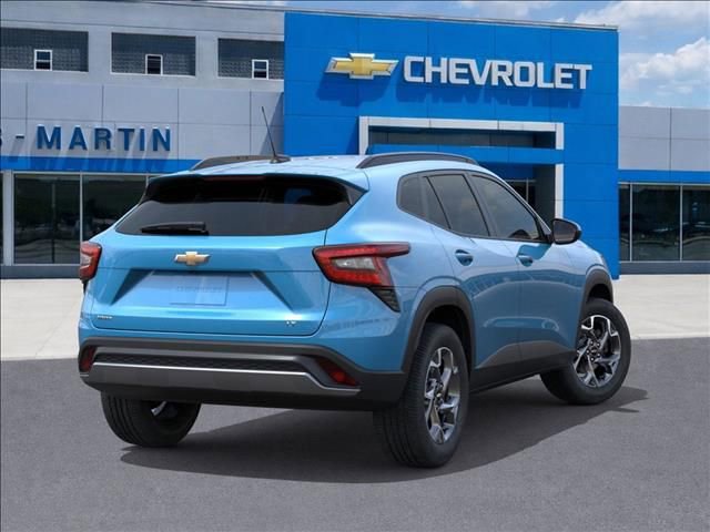 New 2026 Chevrolet Trax LT w/ Driver Confidence Package image 4