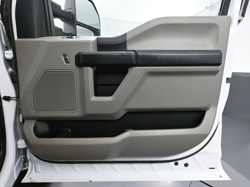 Used 2021 Ford F250 XL w/ Power Equipment Group image 37