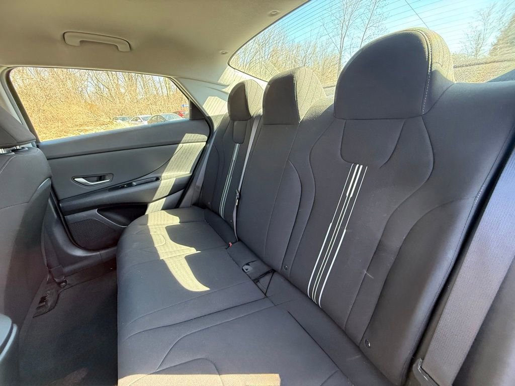 Used 2023 Hyundai Elantra SEL w/ Convenience Package FWD image 34