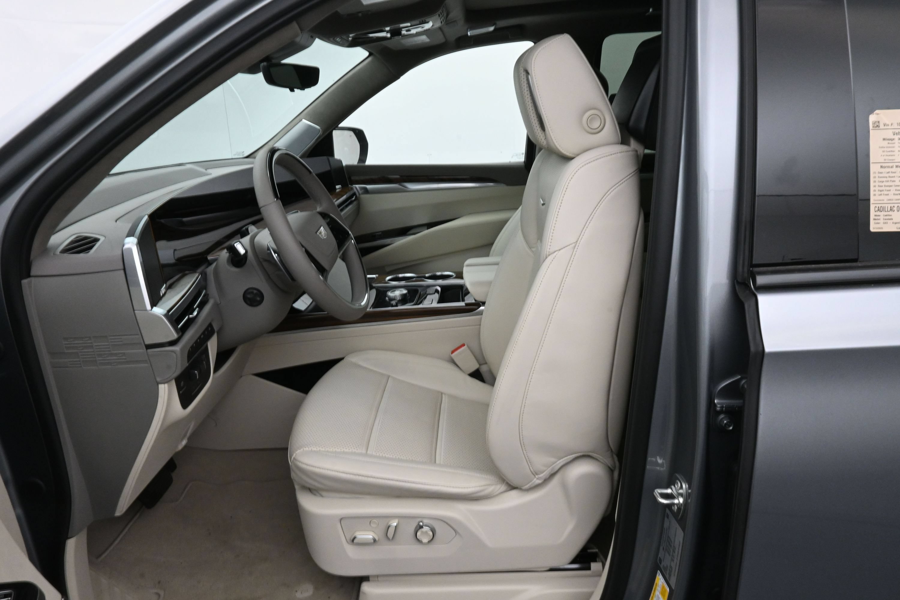 New 2026 Cadillac Escalade Platinum Sport AWD/4WD image 11