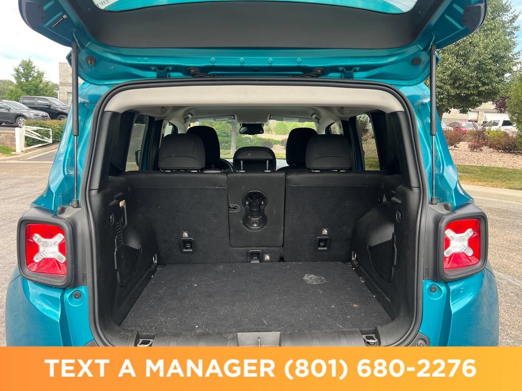 Used 2022 Jeep Renegade Trailhawk AWD/4WD image 12