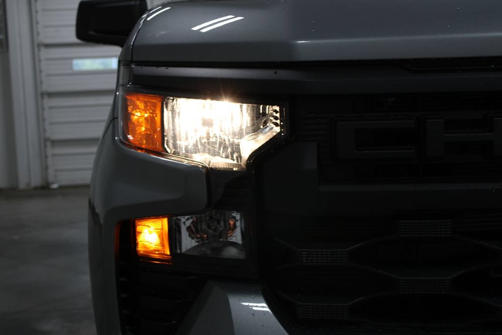 New 2026 Chevrolet Silverado 1500 Custom w/ Turbomax Blackout Package AWD/4WD image 26