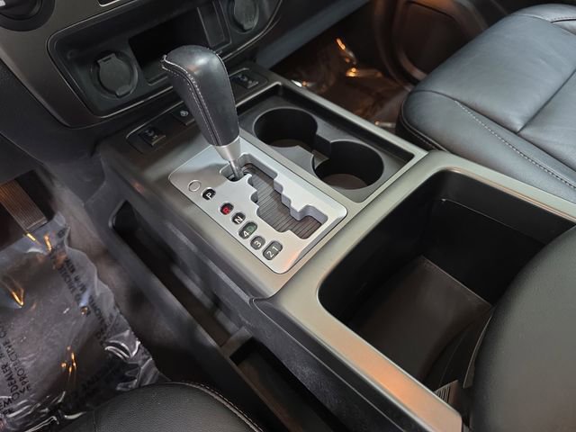 Used 2015 Nissan Armada Platinum image 25