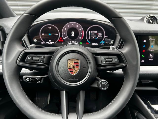 Used 2025 Porsche Cayenne Coupe AWD/4WD image 15