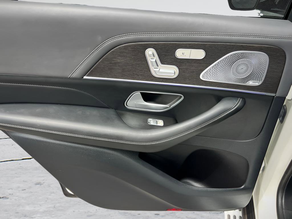 Used 2020 Mercedes-Benz GLS 580 4MATIC image 23