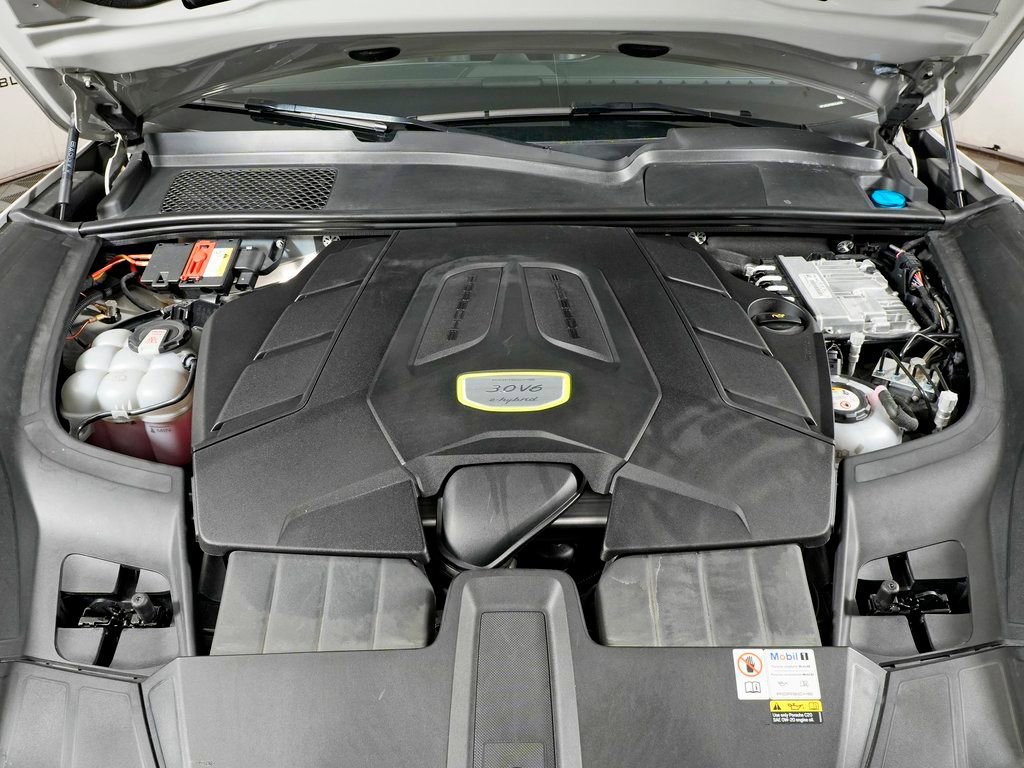 Certified 2022 Porsche Cayenne E-Hybrid image 41