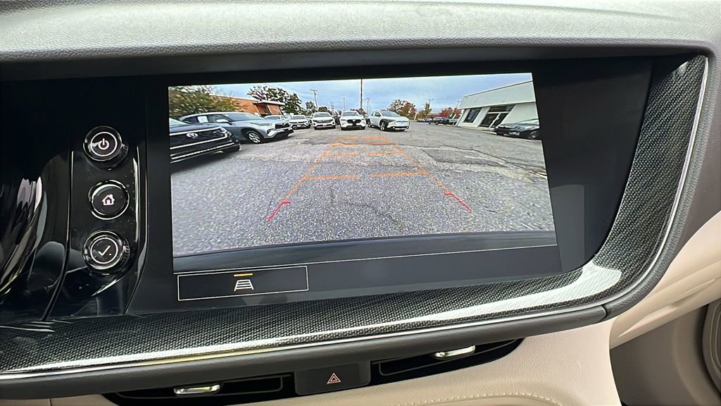 Used 2022 Buick Envision Essence w/ Safety Package image 27