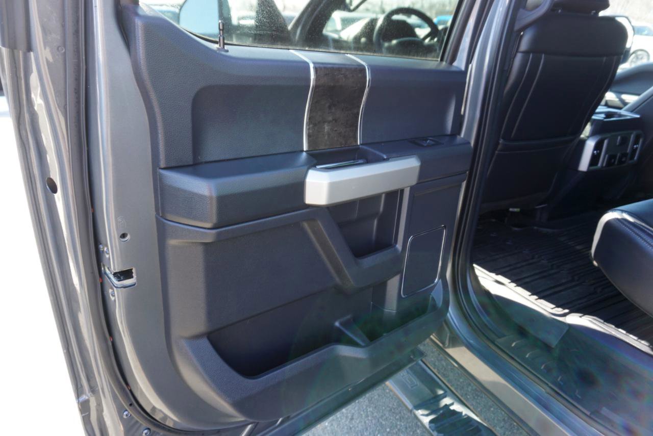 Used 2022 Ford F350 Lariat image 14