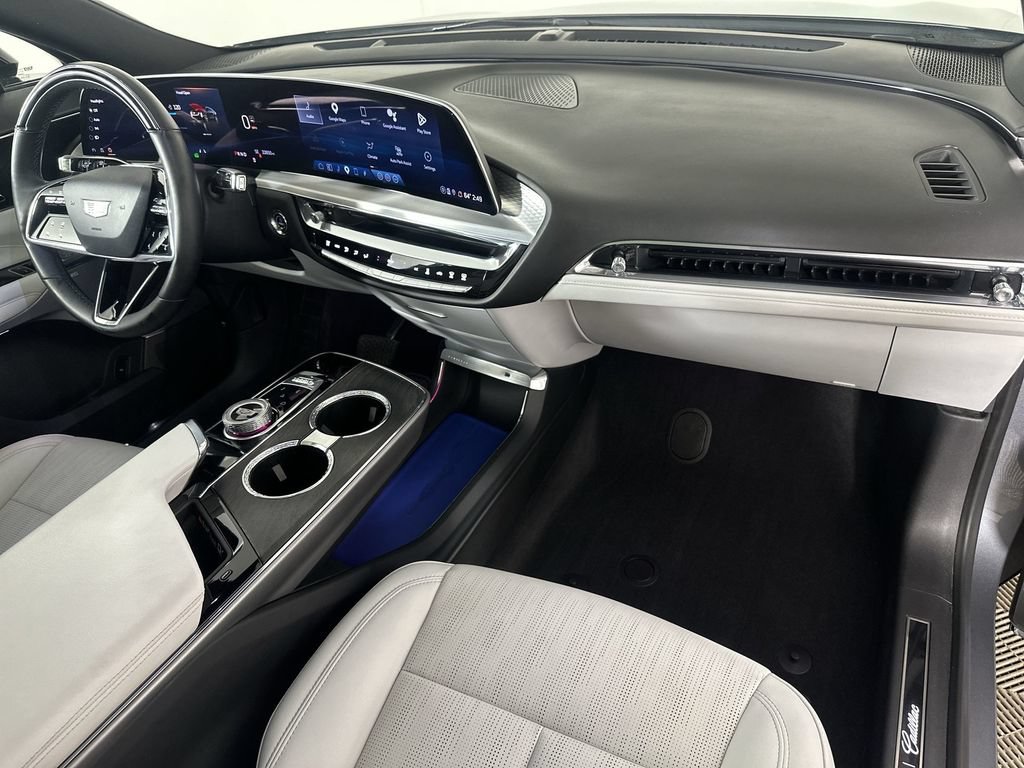 Certified 2023 Cadillac Lyriq 2WD image 32