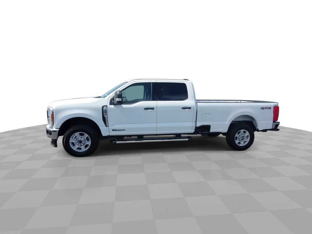 Used 2025 Ford F250 XLT AWD/4WD image 5