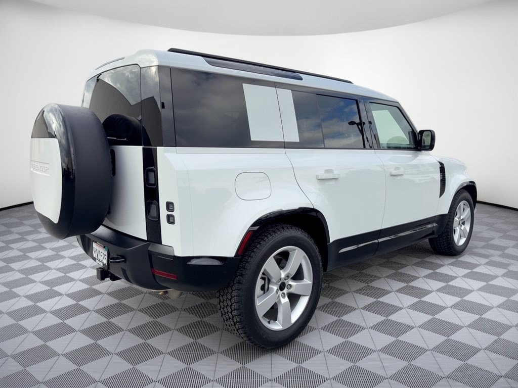 Certified 2026 Land Rover Defender 110 X-Dynamic SE AWD/4WD image 9