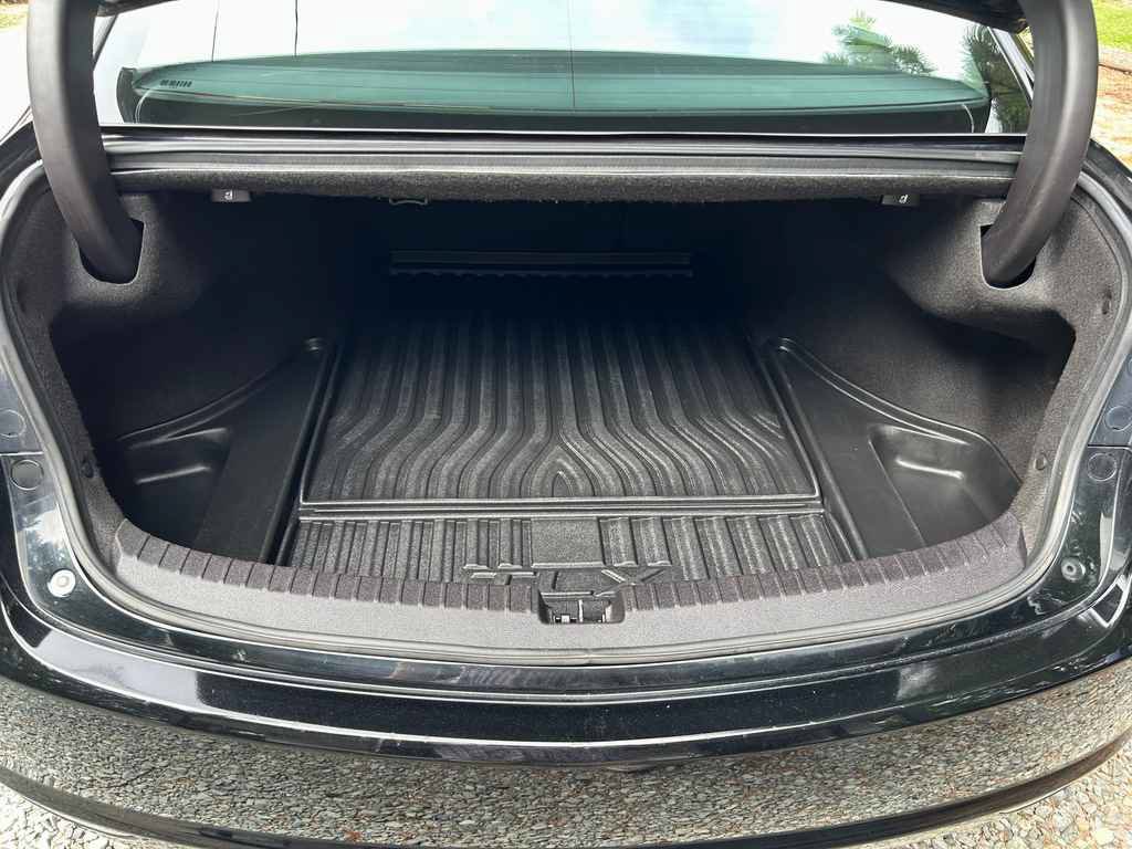 Used 2017 Acura TLX FWD image 16