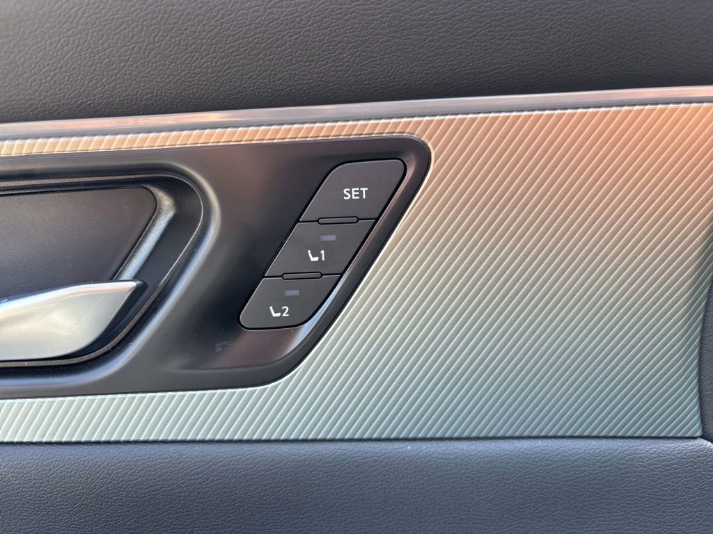 Used 2025 Nissan Murano SL AWD/4WD image 18