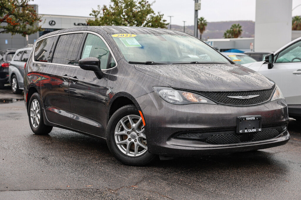 Used 2022 Chrysler Voyager LX