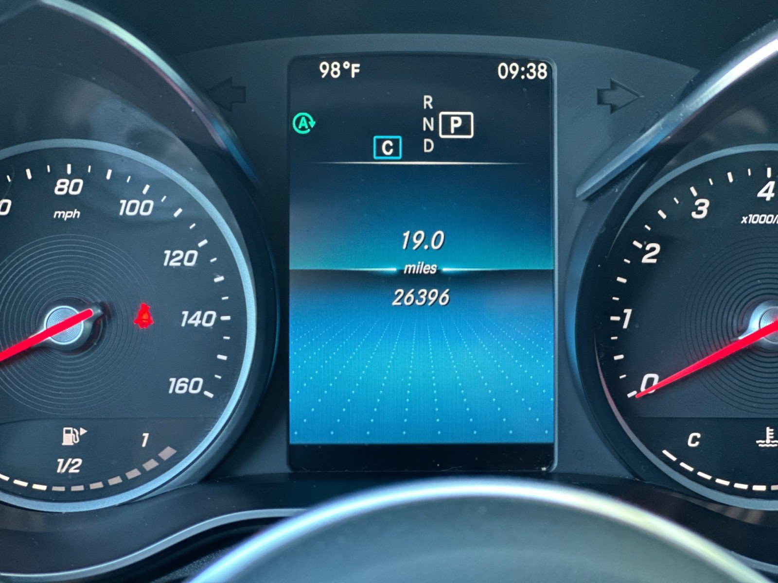 Used 2022 Mercedes-Benz GLC 300 4MATIC image 25