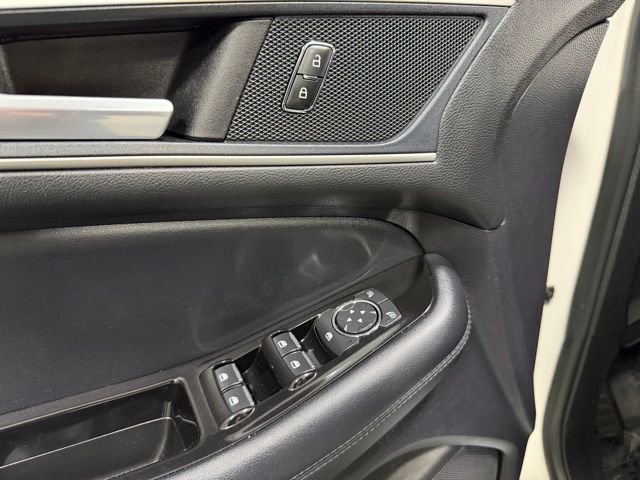 Used 2019 Ford Edge SEL w/ Equipment Group 201A AWD/4WD image 18