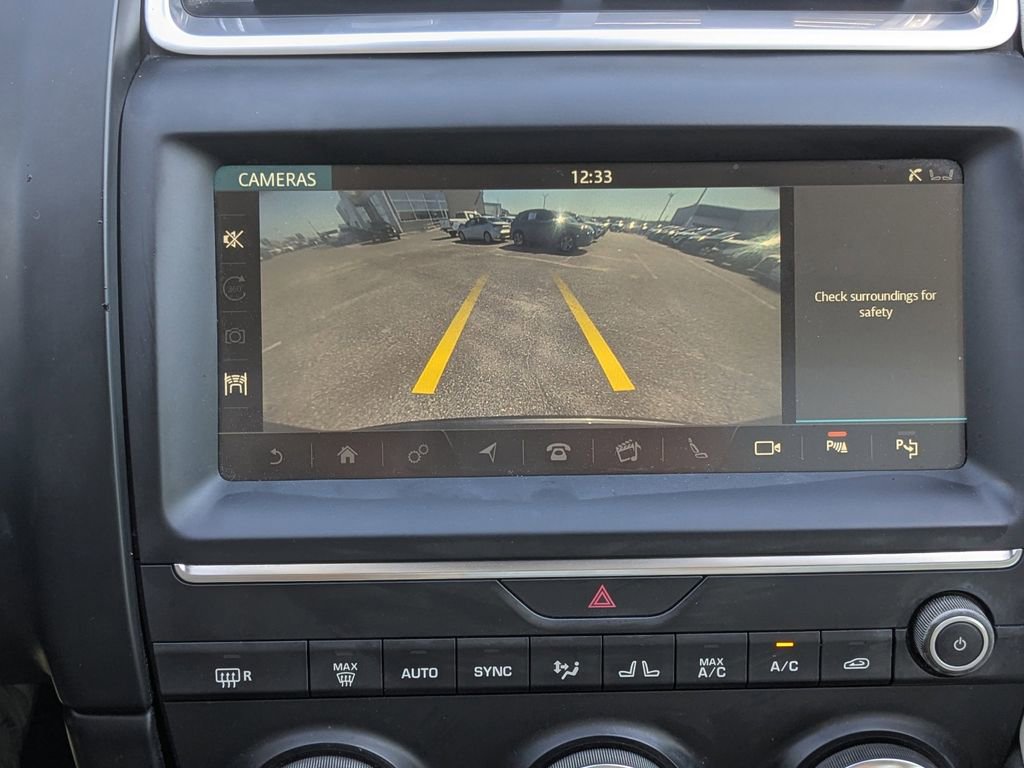 Used 2019 Jaguar E-PACE R-Dynamic SE image 31