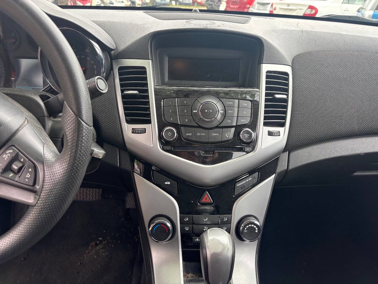 Used 2015 Chevrolet Cruze LT FWD image 16