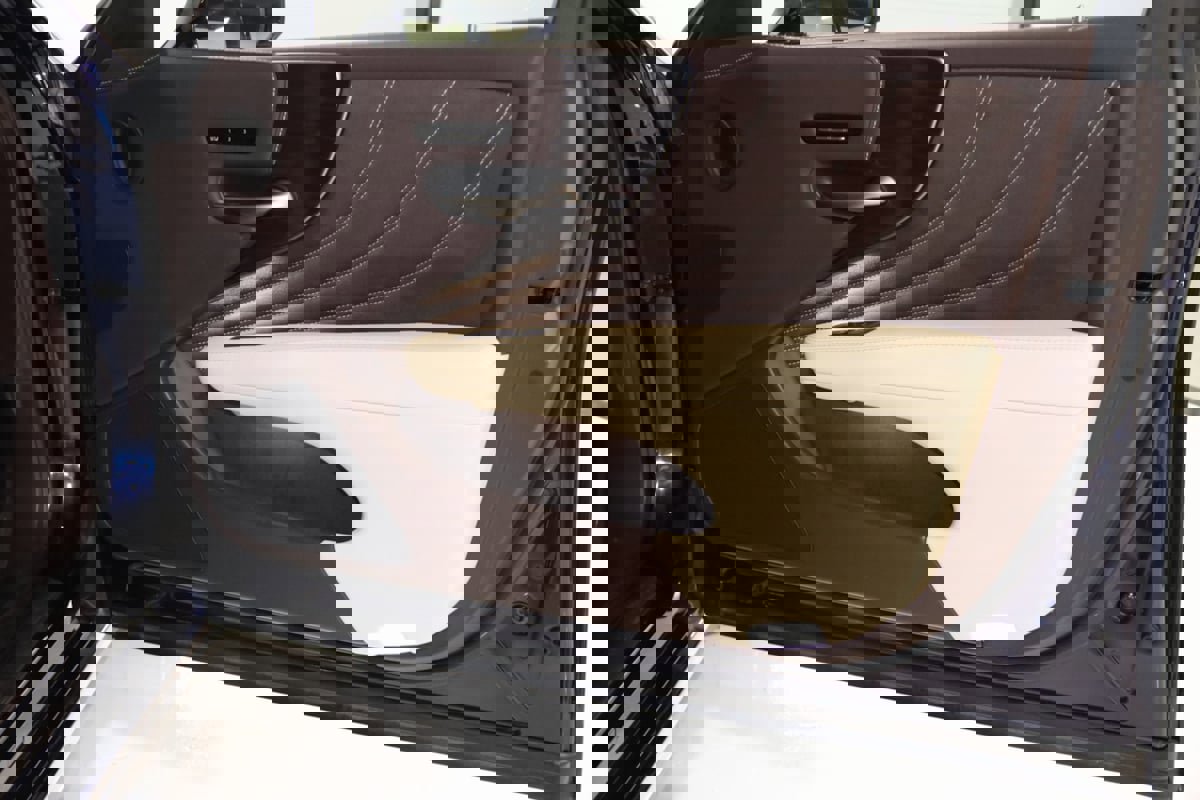 Used 2019 Lexus LS 500 AWD image 60