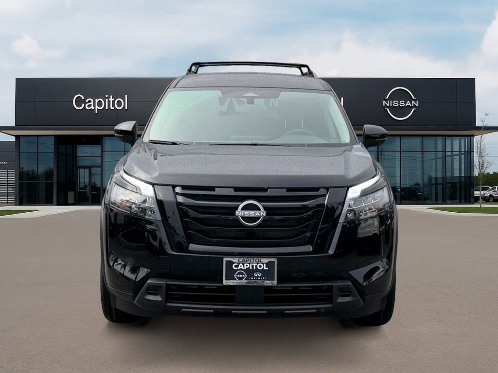 New 2025 Nissan Pathfinder SV image 2