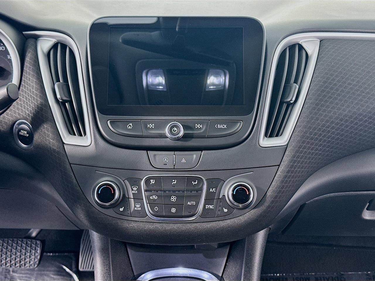 Used 2023 Chevrolet Malibu LT image 36