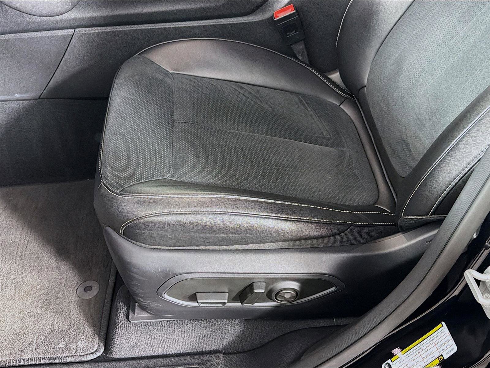 Used 2024 Jeep Grand Cherokee Altitude image 20