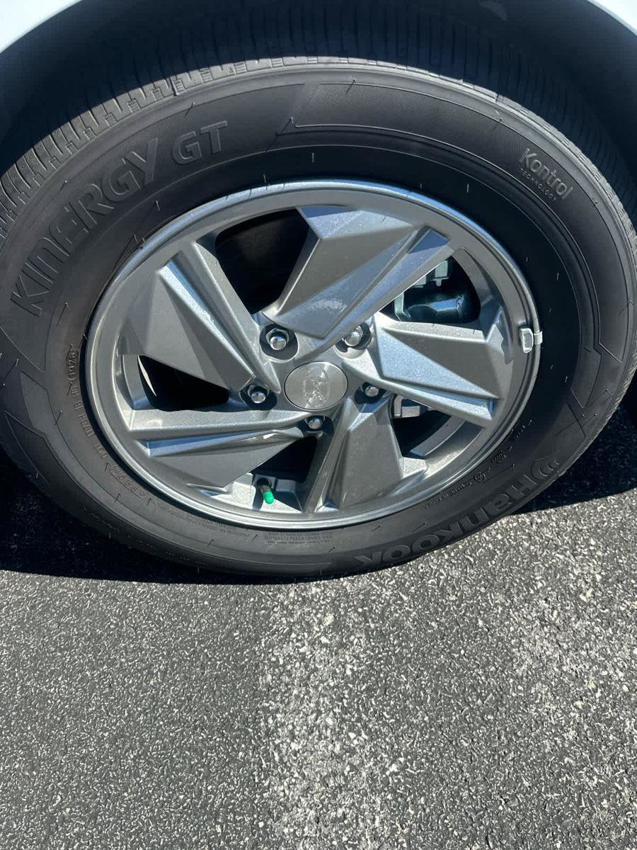 New 2026 Hyundai Elantra SE FWD image 22