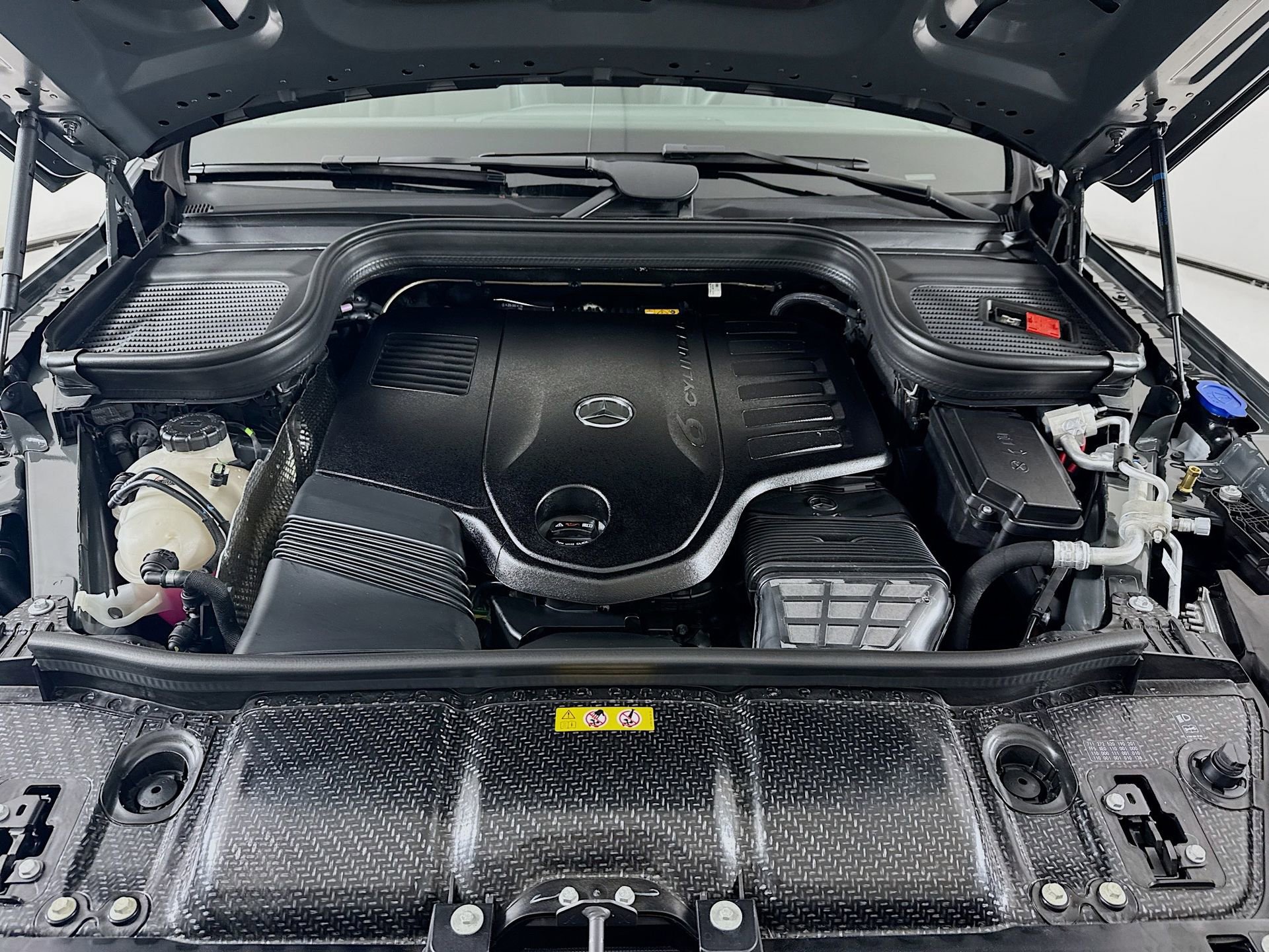 New 2026 Mercedes-Benz GLS 450 4MATIC image 34
