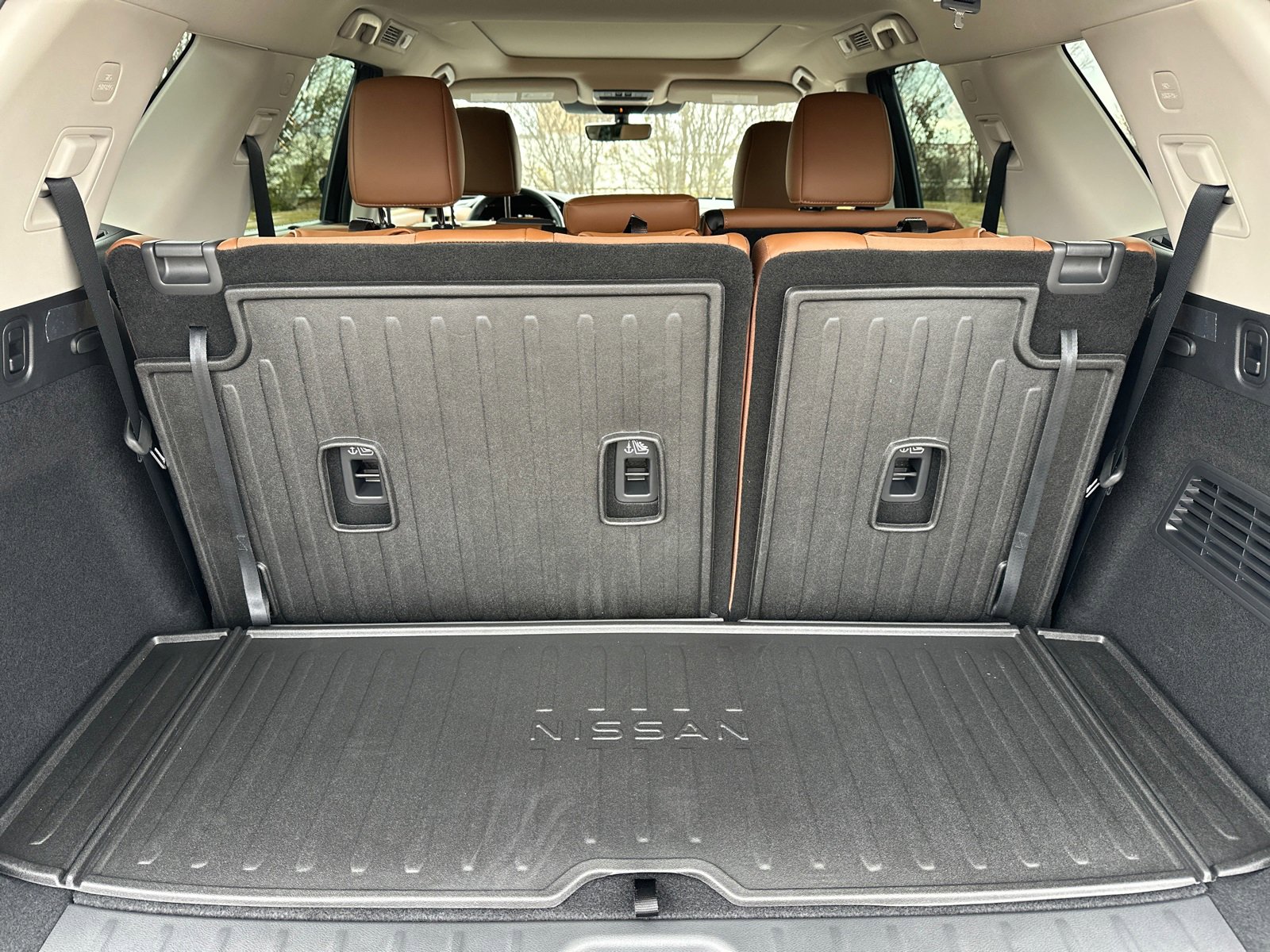 New 2025 Nissan Pathfinder Platinum w/ Cargo Package image 19