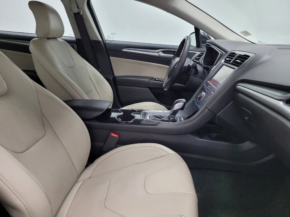 Used 2015 Ford Fusion Titanium image 21