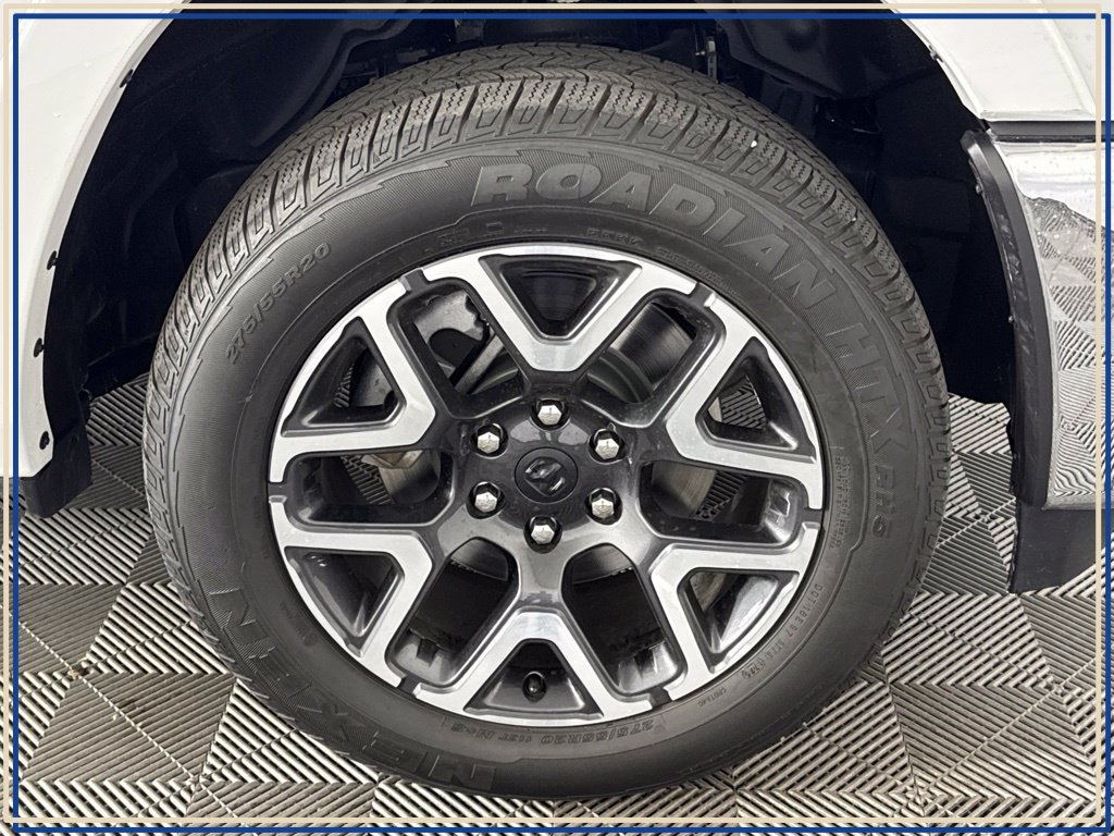 Used 2026 RAM 1500 Laramie AWD/4WD image 12