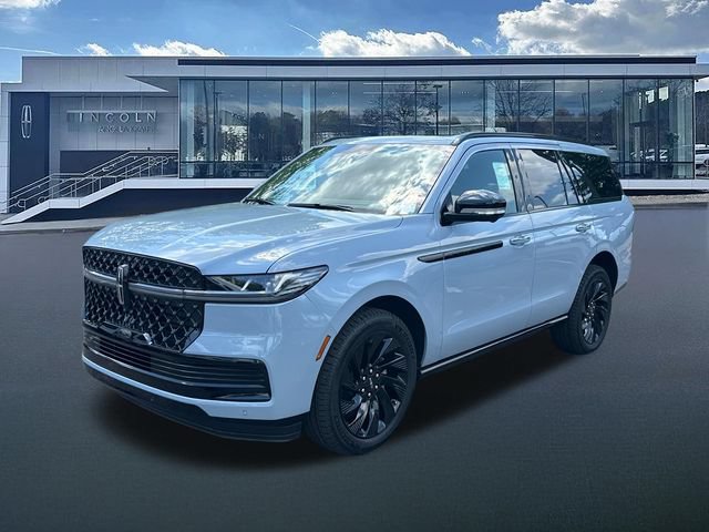 New 2026 Lincoln Navigator Reserve w/ Jet Appearance Package AWD/4WD image 3