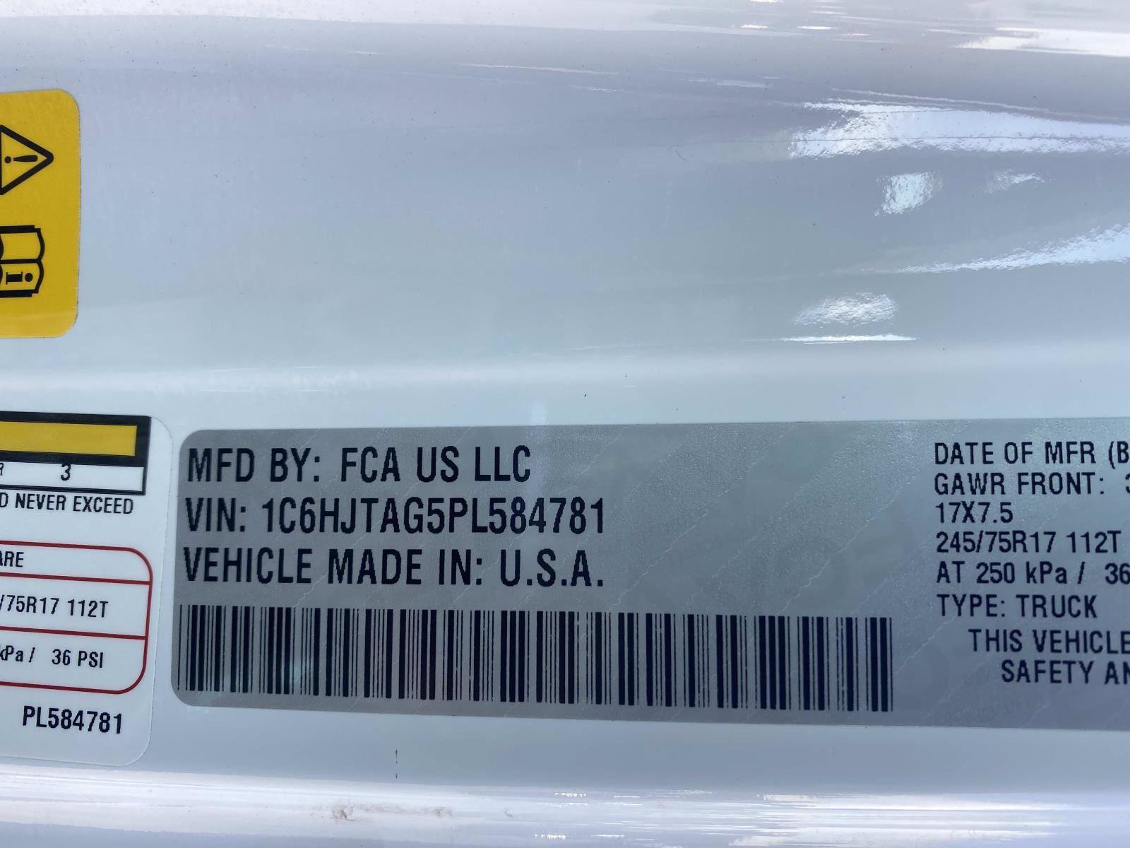 Certified 2023 Jeep Gladiator Sport image 23