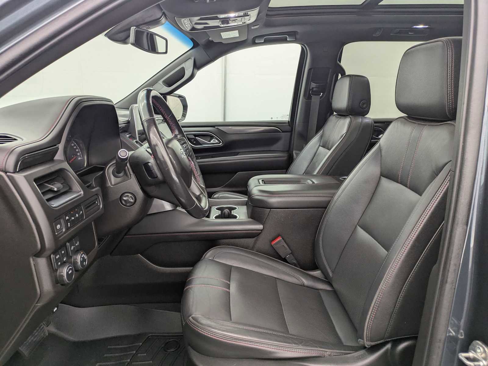 Used 2021 Chevrolet Tahoe RST w/ Luxury Package image 18