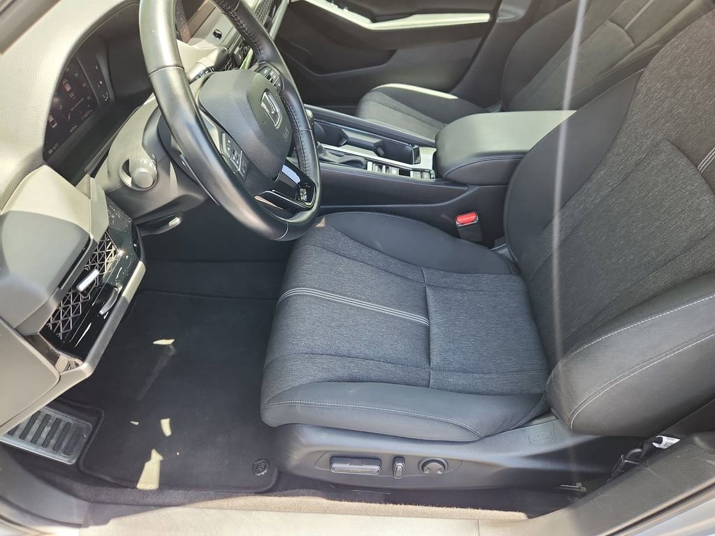 Used 2024 Honda Accord Sport image 8